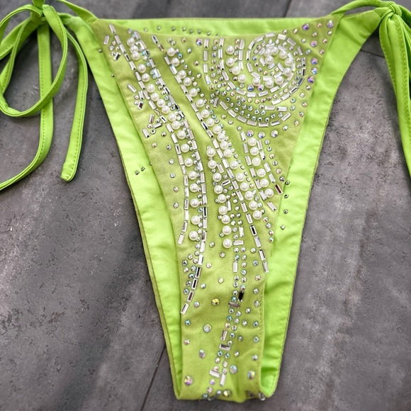 Festival beaded Lime green swirl 2pc bikini - Picture 5 of 5